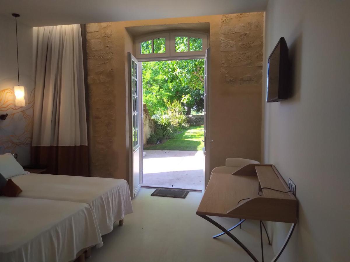 Aux Ducs De Sienne Hotel มองตาเญ ภายนอก รูปภาพ